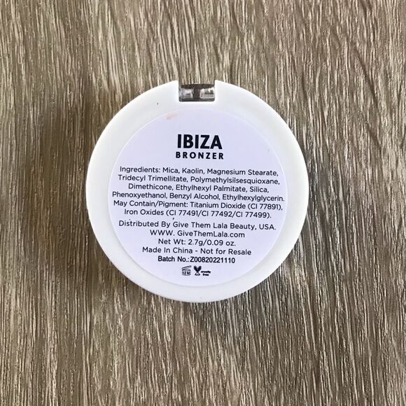 NEW … GIVE THEM LALA Mini Bronzer In Ibiza - Picture 7 of 8